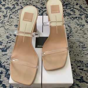 Dolce Vita Noles Vinyl